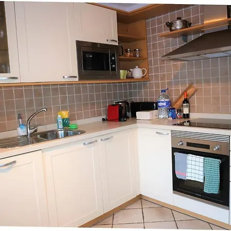 In Sleeps 6 With Pool And Air Con Villa Puerto Calero