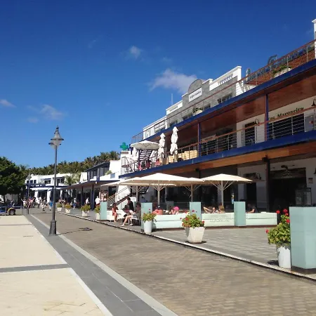 Villa In Sleeps 6 With Pool And Air Con Puerto Calero